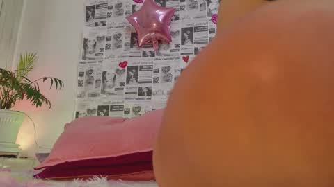 Snapshot of gaby_mason chatting on 02-18-26, 06:48 Gaby online show from 02-18-26, 06:48