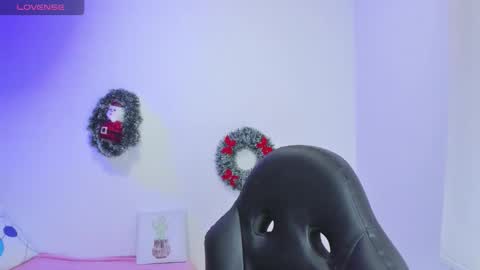 Snapshot of gaby_olsen chatting on 12-11-24, 11:32 Gabriela online show from 12-11-24, 11:32