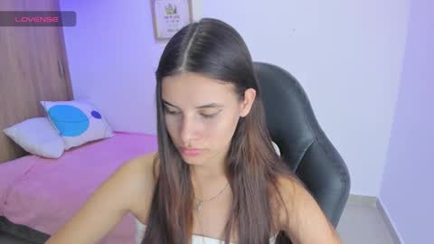 Snapshot of gaby_olsen chatting on 01-10-25, 09:42 Gabriela online show from 01-10-25, 09:42