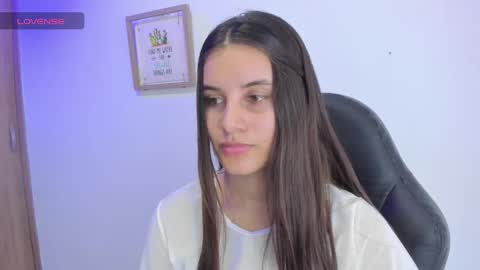 Snapshot of gaby_olsen chatting on 01-23-25, 10:44 Gabriela online show from 01-23-25, 10:44