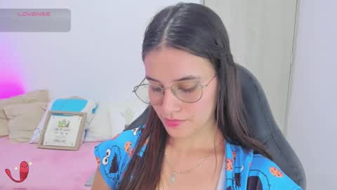 Snapshot of gaby_olsen chatting on 01-30-25, 09:25 Gabriela online show from 01-30-25, 09:25