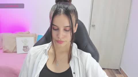 Snapshot of gaby_olsen chatting on 02-02-25, 09:34 Gabriela online show from 02-02-25, 09:34