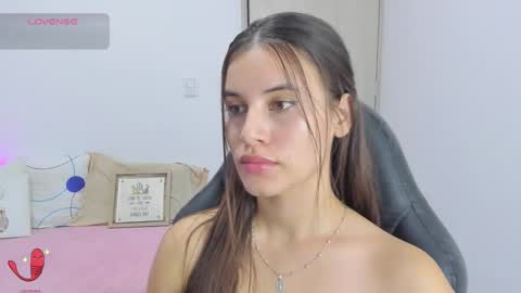 Snapshot of gaby_olsen chatting on 02-24-25, 11:41 Gabriela online show from 02-24-25, 11:41