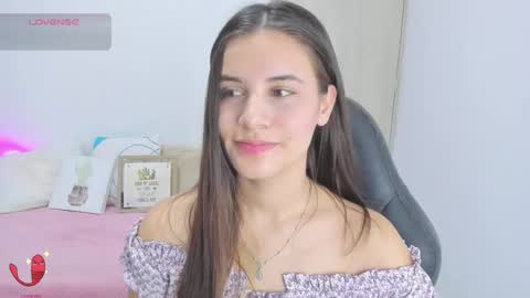 Snapshot of gaby_olsen chatting on 02-28-25, 09:04 Gabriela online show from 02-28-25, 09:04