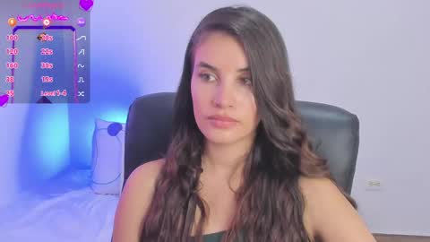 Snapshot of gaby_olsen chatting on 10-24-25, 09:00 Gabriela online show from 10-24-25, 09:00