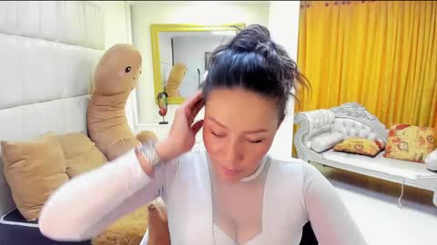 gabriela online show from 12-06-24, 06:39