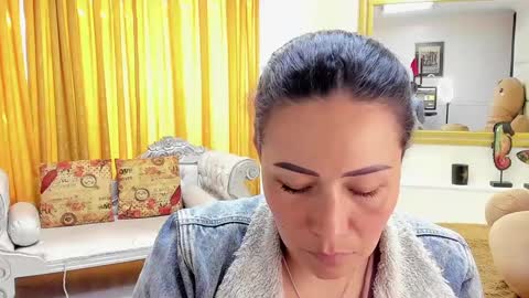 gabriela online show from 12-24-24, 03:05