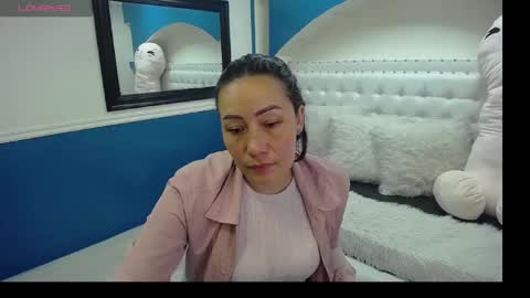 gabriela online show from 02-11-25, 01:51