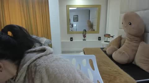 gabriela online show from 09-09-25, 03:44