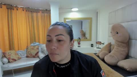 gabriela online show from 09-11-25, 03:23