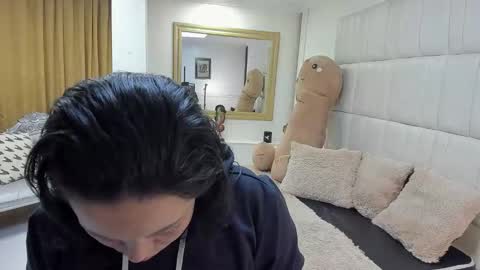 gabriela online show from 12-17-25, 11:38