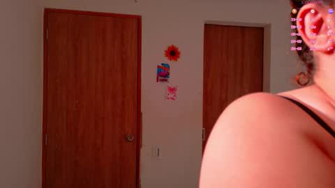 gaby_vegaa online show from 11-17-25, 10:04