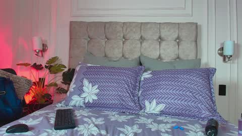 GabyEvans online show from 04-11-26, 12:20