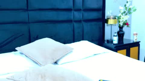gabymoreau online show from 07-01-26, 04:18
