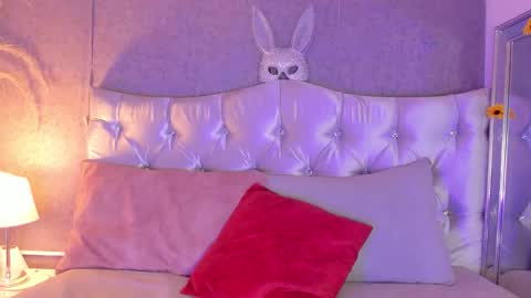 Snapshot of gabyttaylor chatting on 10-17-25, 01:46 GABYTAYLOR online show from 10-17-25, 01:46