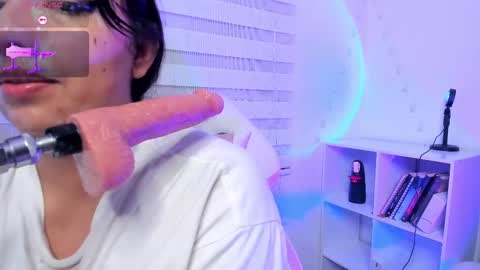 Gabriela Miller online show from 02-12-25, 03:07