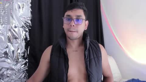 Gadiel online show from 10-15-25, 05:51