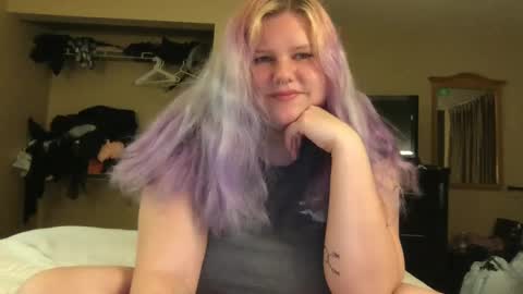 Eryn online show from 12-06-24, 05:00