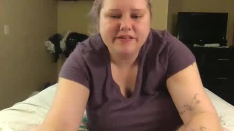 Eryn online show from 12-16-24, 02:36