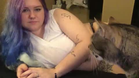 Eryn online show from 02-10-25, 07:26