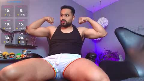 Snapshot of gael_meneses chatting on 09-20-25, 11:00 Gael Meneses online show from 09-20-25, 11:00