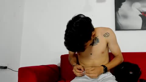 gael_twink_boy online show from 05-15-26, 11:34