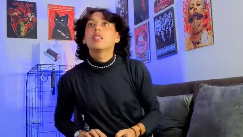 Gael Conner online show from 09-16-25, 02:23