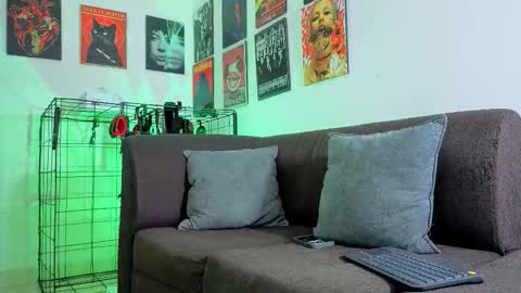 Gael Conner online show from 09-24-25, 03:54