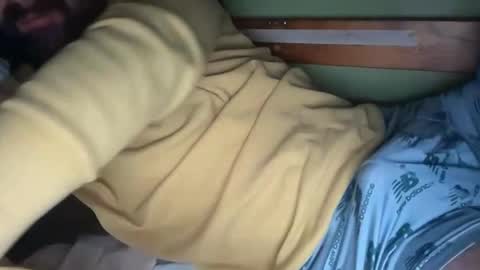 Snapshot of gaemboi69 chatting on 02-24-26, 06:11 gaemboi69 online show from 02-24-26, 06:11