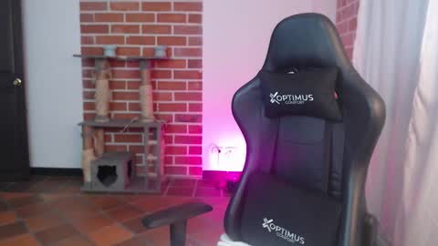 Lenna 3 online show from 02-21-26, 12:06