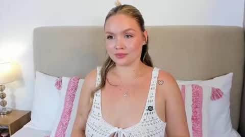 Gaia Baker  online show from 06-23-26, 11:47