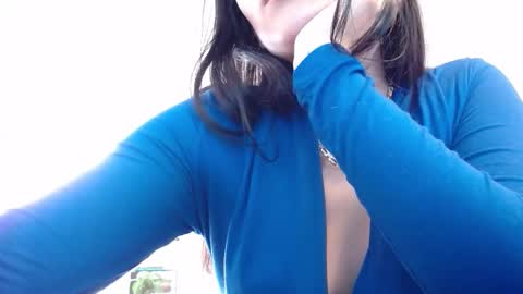 Snapshot of gaitan4 chatting on 02-10-25, 05:09 gaitan4 online show from 02-10-25, 05:09