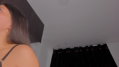 game with lesbians  online show from 02-06-25, 01:16