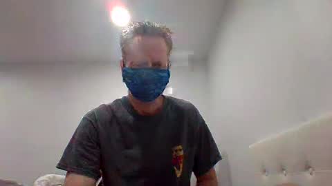 Snapshot of gamerboy200 chatting on 12-10-24, 07:37 gamerboy200 online show from 12-10-24, 07:37