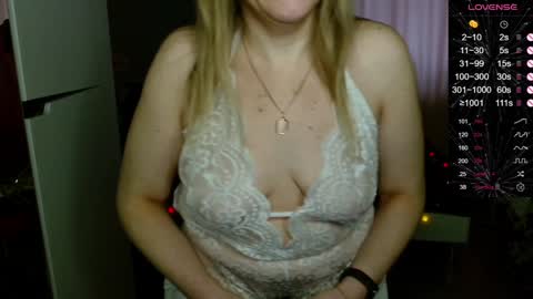 Snapshot of ganet469 chatting on 01-24-25, 08:44 Janette online show from 01-24-25, 08:44