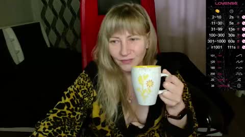 Snapshot of ganet469 chatting on 11-27-25, 09:11 Janette online show from 11-27-25, 09:11