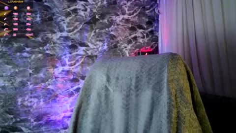 Snapshot of garbel09 chatting on 03-10-25, 05:11 Chris  Dont forget to gift me thumb up Its very important to me and makes me happy AF  online show from 03-10-25, 05:11