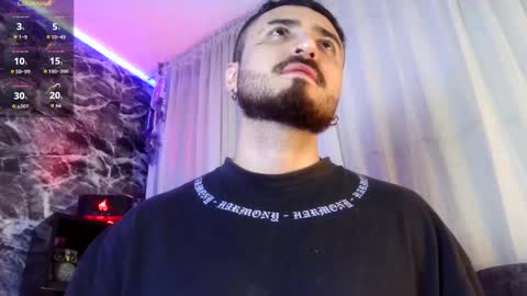 Snapshot of garbel09 chatting on 10-03-25, 07:38 Chris  Dont forget to gift me thumb up Its very important to me and makes me happy AF  online show from 10-03-25, 07:38