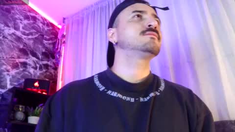 Snapshot of garbel09 chatting on 10-22-25, 06:46 Chris  Dont forget to gift me thumb up Its very important to me and makes me happy AF  online show from 10-22-25, 06:46