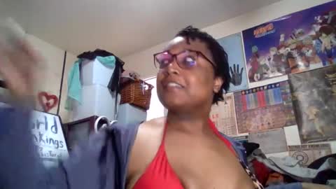Snapshot of gardeniaspear chatting on 10-21-25, 09:59 Gardenia online show from 10-21-25, 09:59