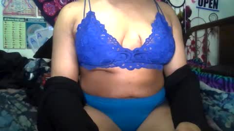 Gardenia online show from 04-25-26, 07:33