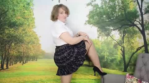 Snapshot of gardner_ava chatting on 02-17-25, 10:40 Ava online show from 02-17-25, 10:40