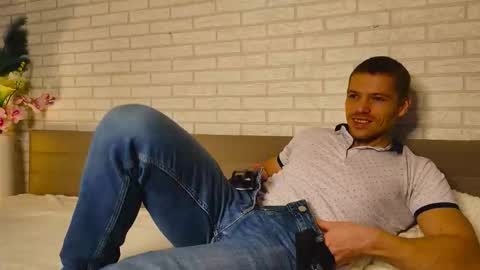 Snapshot of garettvosss chatting on 11-14-25, 06:45 Gared online show from 11-14-25, 06:45