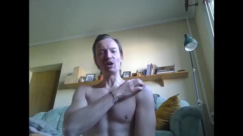 Snapshot of garfield42 chatting on 12-04-25, 08:56 Garfield online show from 12-04-25, 08:56