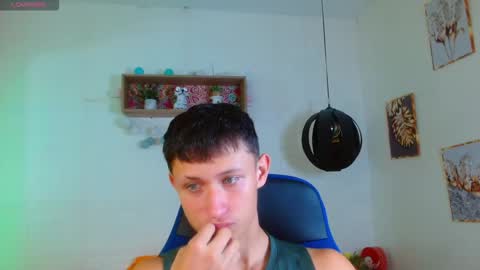 garuo_18 online show from 12-14-25, 04:45