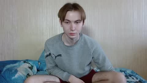 Snapshot of gary_snail33257 chatting on 10-15-25, 01:33 meow online show from 10-15-25, 01:33