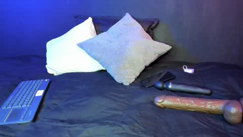  Usagi  online show from 09-23-25, 07:28