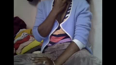 Snapshot of gasielah chatting on 11-15-25, 09:39 gasielah online show from 11-15-25, 09:39