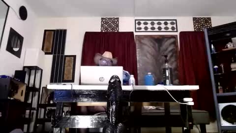 Snapshot of gatewaylaptop2019 chatting on 11-28-25, 09:12 gatewaylaptop2019 online show from 11-28-25, 09:12