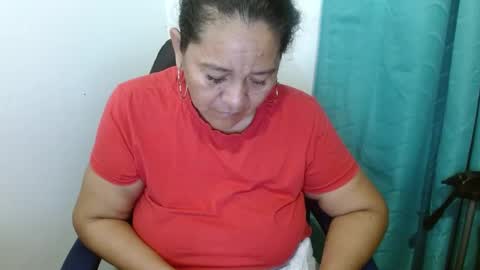 Snapshot of gatika_sexy chatting on 01-12-25, 06:17 katia online show from 01-12-25, 06:17